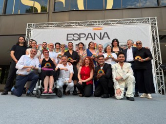 Foto de familia de los Reconocimientos Arcoíris.